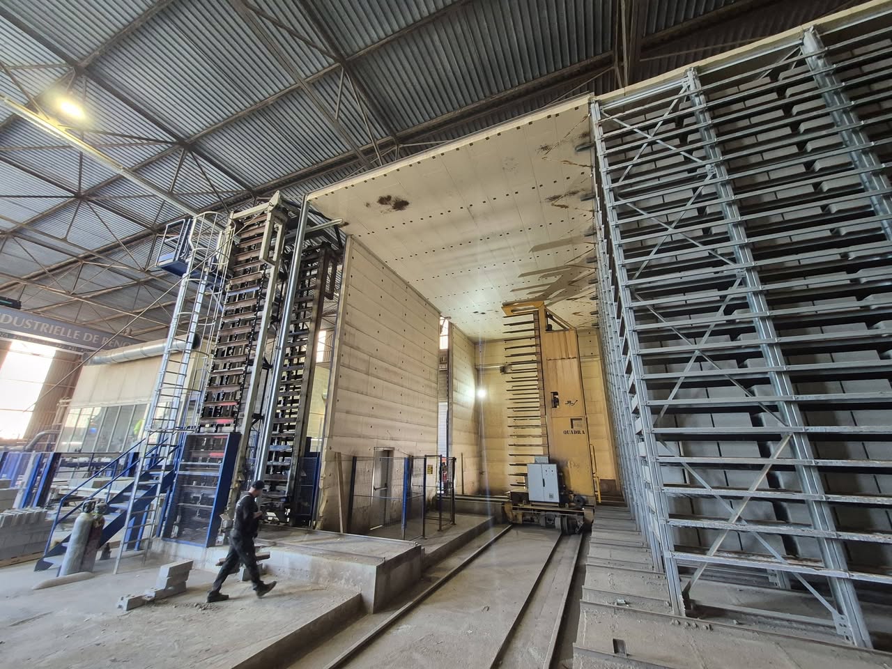 Travaux de démontage industriel réalisés par CJM & FILS